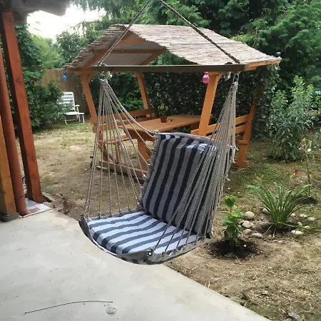 Theodor Tomaj 3bdr Ac Garden Terrace בית נופש