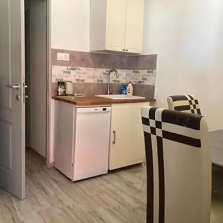 بيت للعطل Theodor Tomaj 3bdr Ac Garden Terrace باداتشونيتوماي