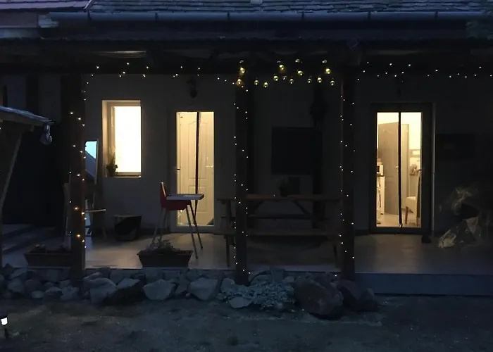 Theodor Tomaj 3bdr Ac Garden Terrace * בדקסוניטומאי